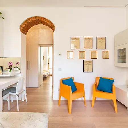 Casa vacanze Milano-trilocale Centrale Con Vasca Idromassaggio Milano
