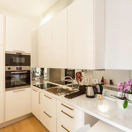 Casa vacanze Milano-trilocale Centrale Con Vasca Idromassaggio