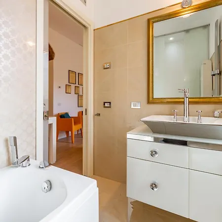 Casa vacanze Milano-trilocale Centrale Con Vasca Idromassaggio *