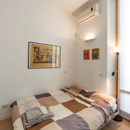 Milano-trilocale Centrale Con Vasca Idromassaggio