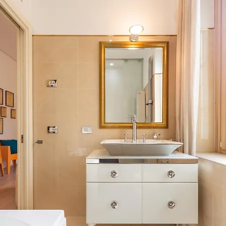 Casa vacanze Milano-trilocale Centrale Con Vasca Idromassaggio Milano